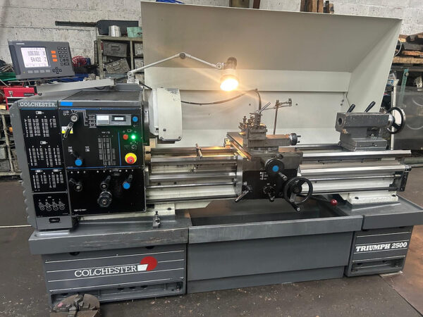 COLCHESTER TRIUMPH VS2500 GAP BED LATHE