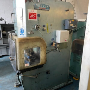 NORTON 50 TON HYDRAULIC PRESS - Image 2